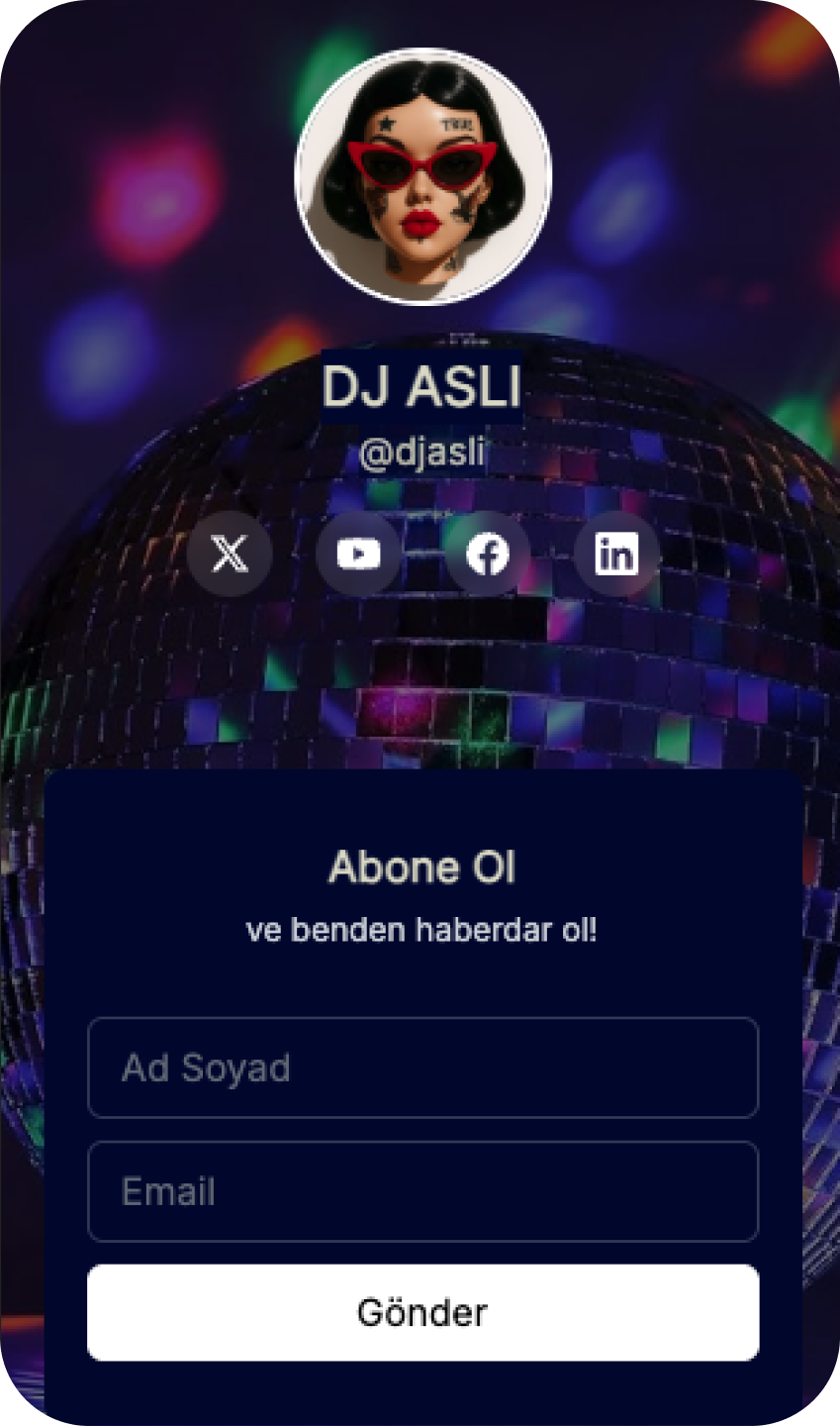Social Showcase 12